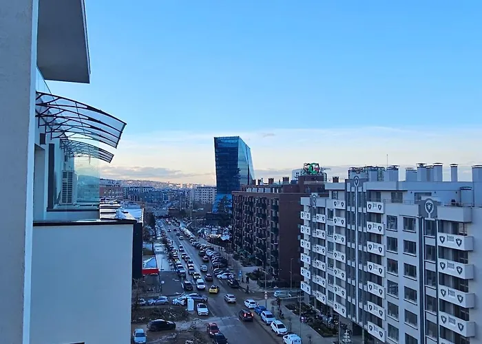 Cozy Urban Heaven With Dedicated Parking Spot 公寓