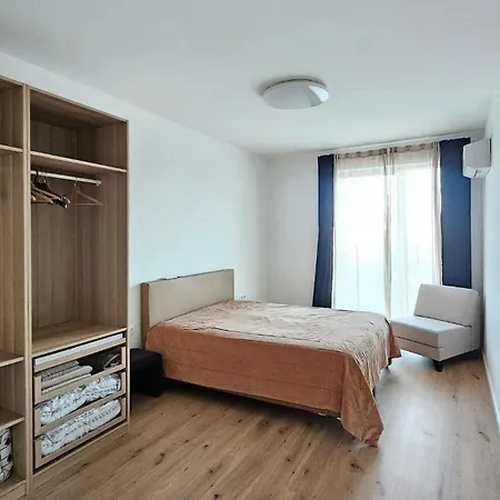 Cozy Urban Heaven With Dedicated Parking Spot Apartament *