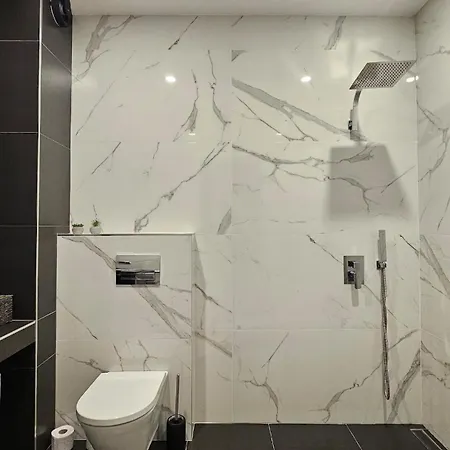 Cozy Urban Heaven With Dedicated Parking Spot * Sofie