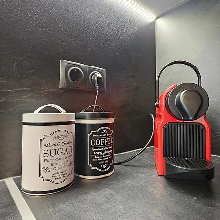 Cozy Urban Heaven With Dedicated Parking Spot