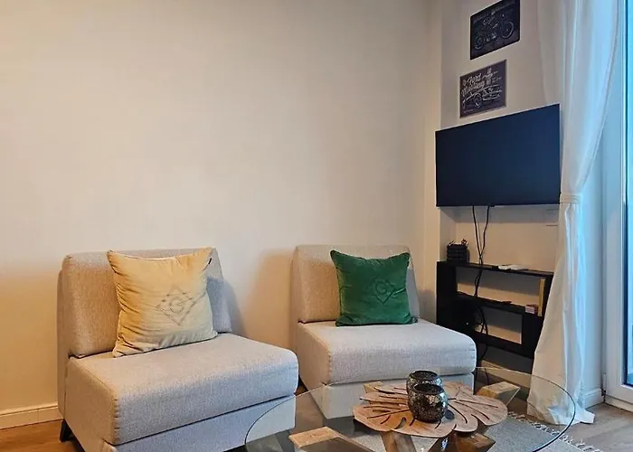 Cozy Urban Heaven With Dedicated Parking Spot 公寓 *