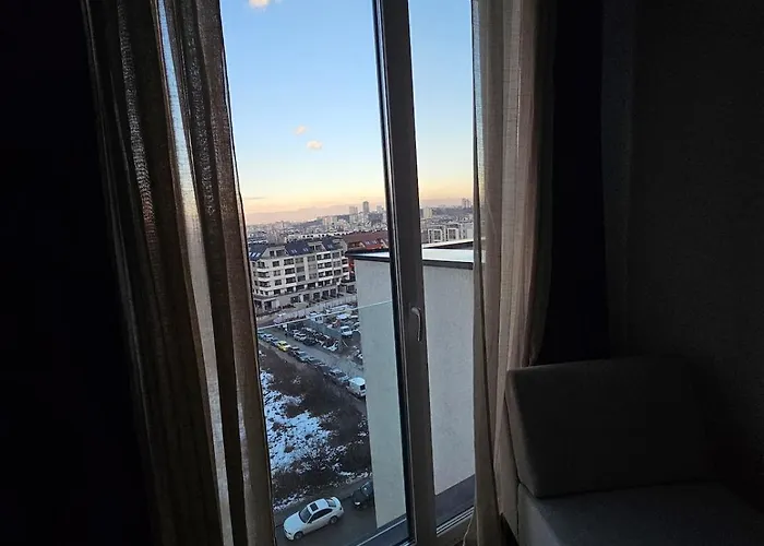 Cozy Urban Heaven With Dedicated Parking Spot * 소피아