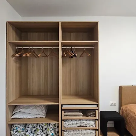 Cozy Urban Heaven With Dedicated Parking Spot